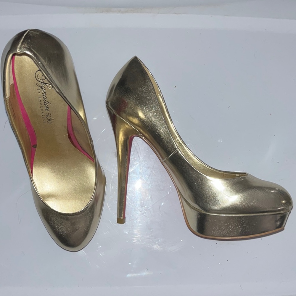 Gold stiletto heels